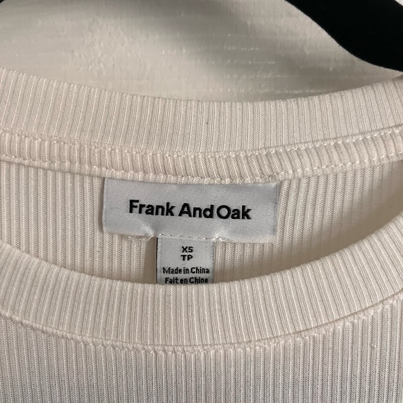 Frank & Oak T-shirt - Picture 2 of 2